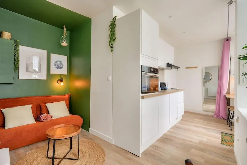 Zen Home Paris Apartment